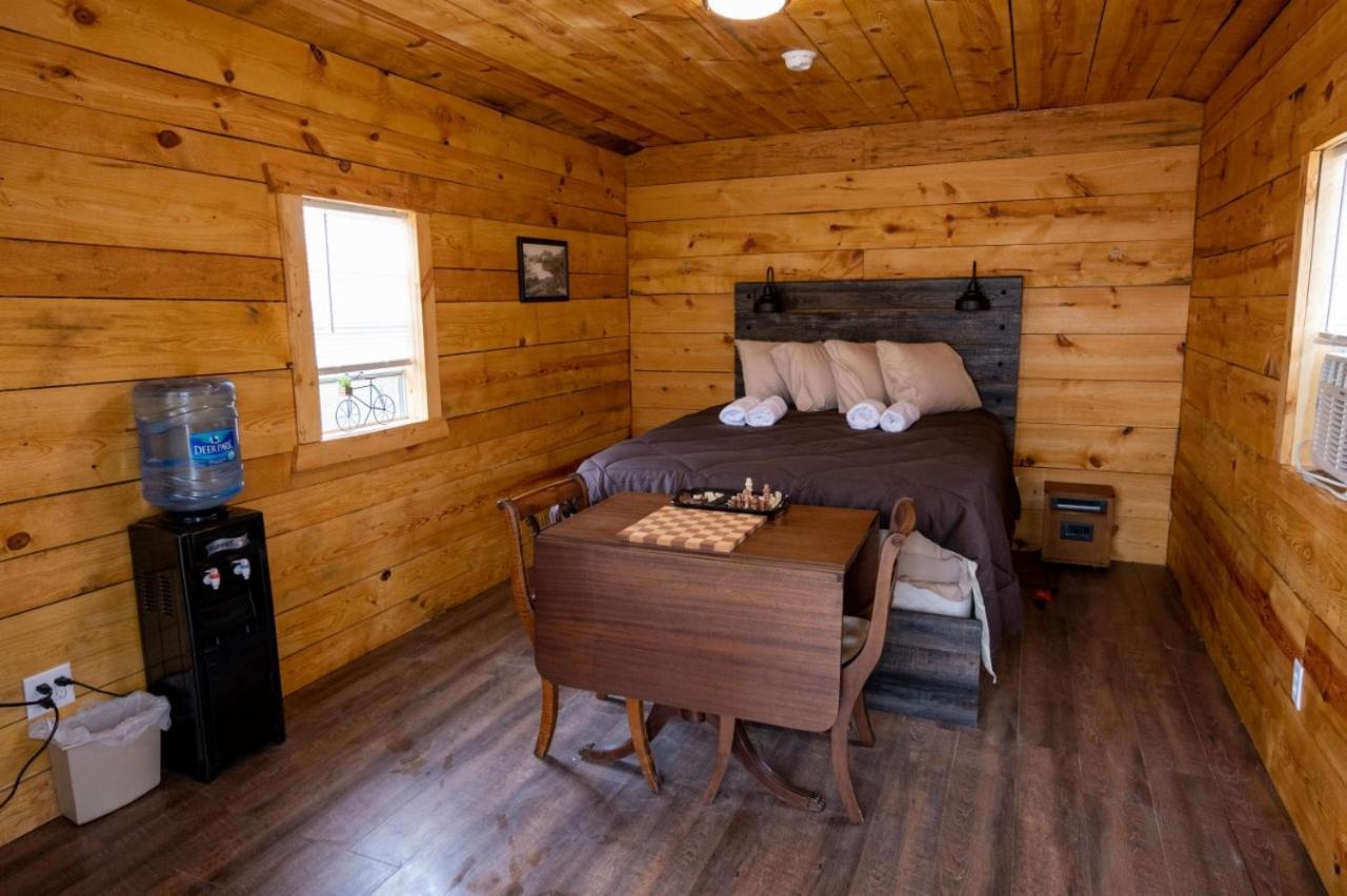 Canal Cabins Paw Paw Ngoại thất bức ảnh